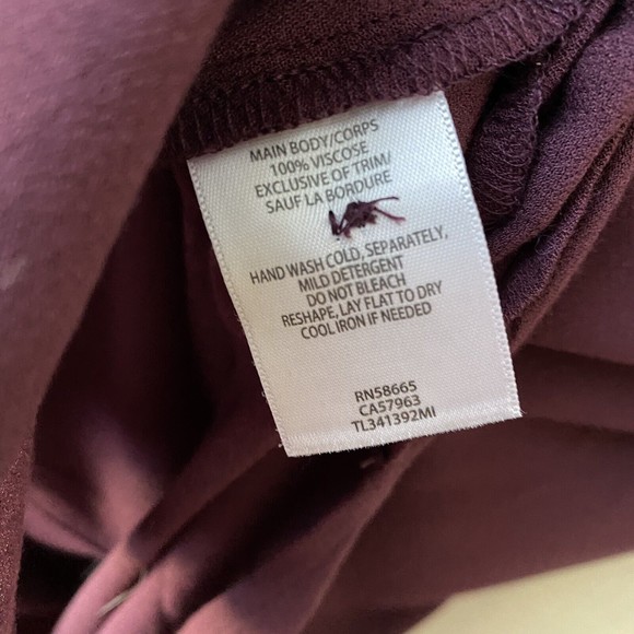 Leith Womens Tunic Shirt Size Small Button Front Maroon Lightweight - Picture 7 of 7